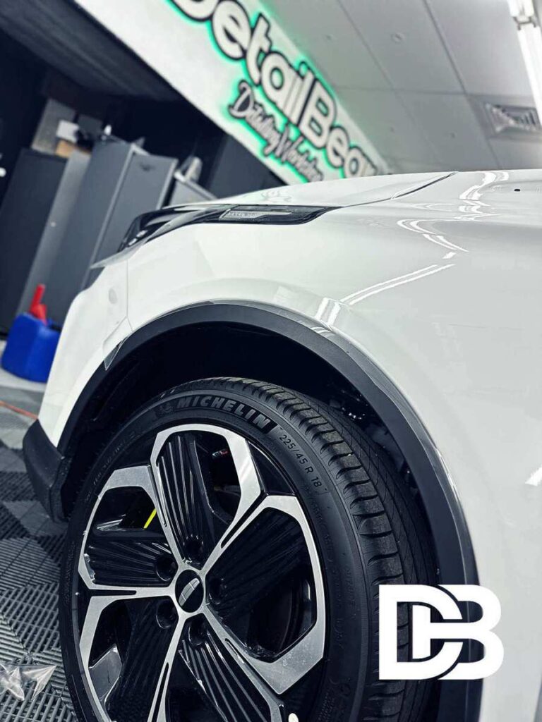 Geely Geometry: ציפוי PPF מסדרת LUX בעובי 240 מיקרון ציפוי הגנה נגד שריטות ואבני דרך