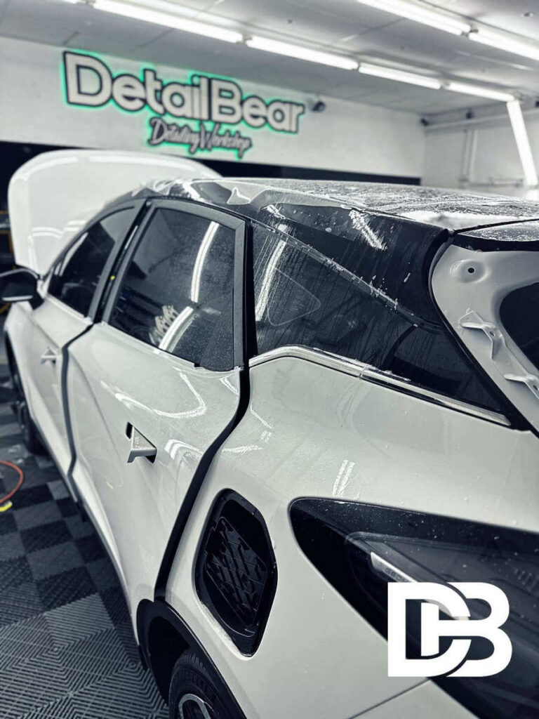 Geely Geometry: ציפוי PPF מסדרת LUX בעובי 240 מיקרון Geely Geometry: ציפוי PPF מסדרת LUX בעובי 240 מיקרון