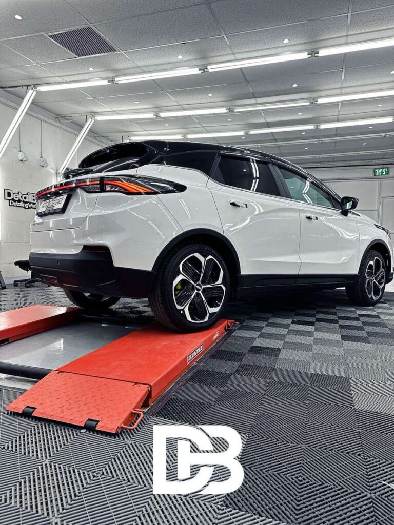 Geely Geometry: ציפוי PPF מסדרת LUX בעובי 240 מיקרון Geely Geometry: ציפוי PPF מסדרת LUX בעובי 240 מיקרון