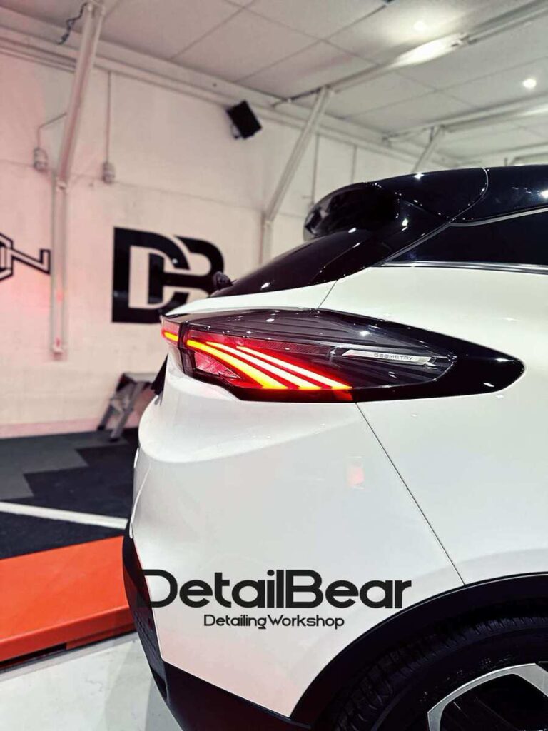 Geely Geometry: ציפוי PPF מסדרת LUX בעובי 240 מיקרון Geely Geometry: ציפוי PPF מסדרת LUX בעובי 240 מיקרון