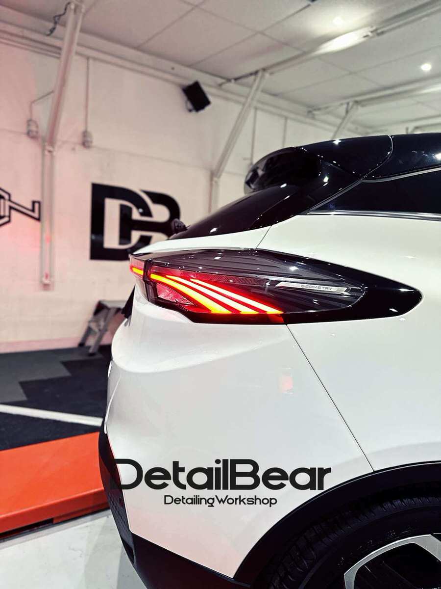 דף הבית 2 Geely Geometry: ציפוי PPF מסדרת LUX בעובי 240 מיקרון