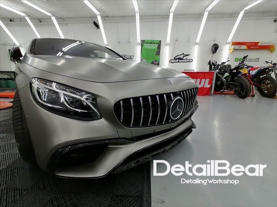 פרויקט ציפוי ויניל למרצדס S63 – דיוק, יוקרה וביצוע ללא פשרות פרויקט ציפוי ויניל למרצדס S63 – דיוק, יוקרה וביצוע ללא פשרות