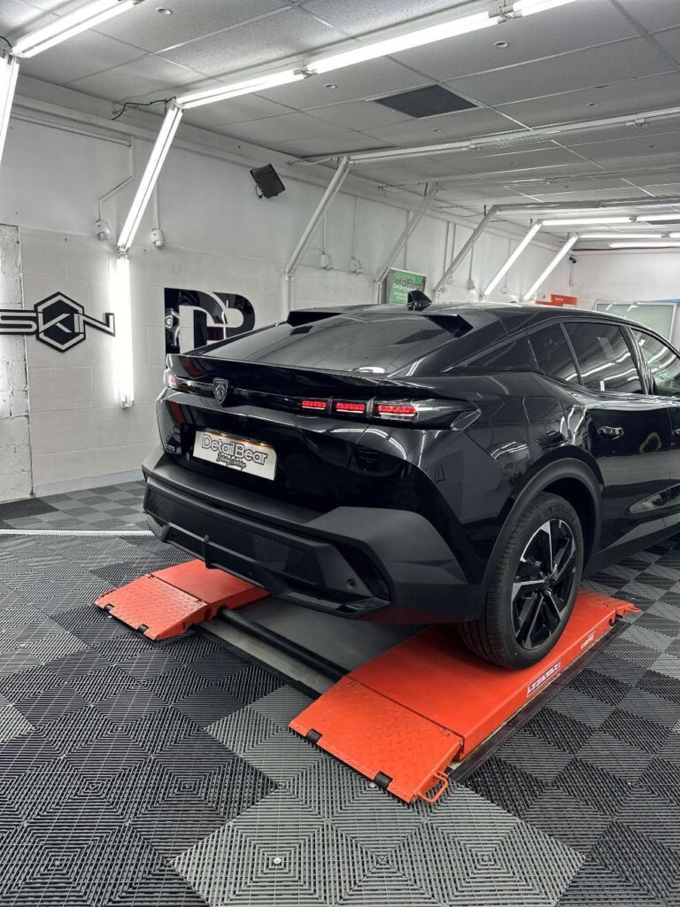 פרויקט ציפוי ppf לרכב פג׳ו 408 פרויקט ציפוי ppf לרכב פג׳ו 408