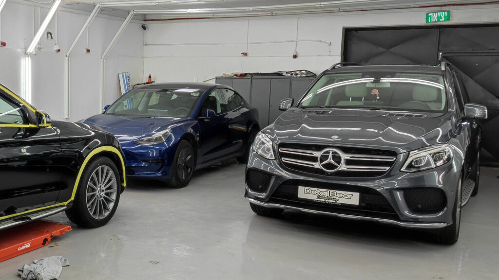 ציפוי PPF למכסה מנוע – מרצדס GLE 500 ציפוי PPF למכסה מנוע – מרצדס GLE 500